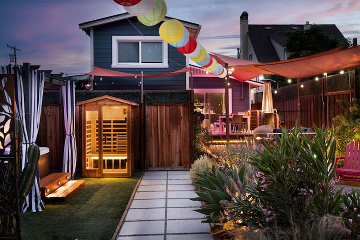 Cactus House & Suite: 4 bedroom 3 bathroom