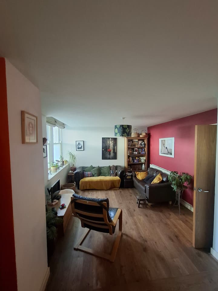 Dog Lovers Home From Home - Bristol