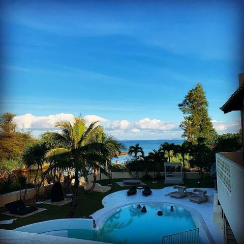 Okinawa's highest level guarantee 1250 ㎡ 10 full Suite, large pool, beach house, max30