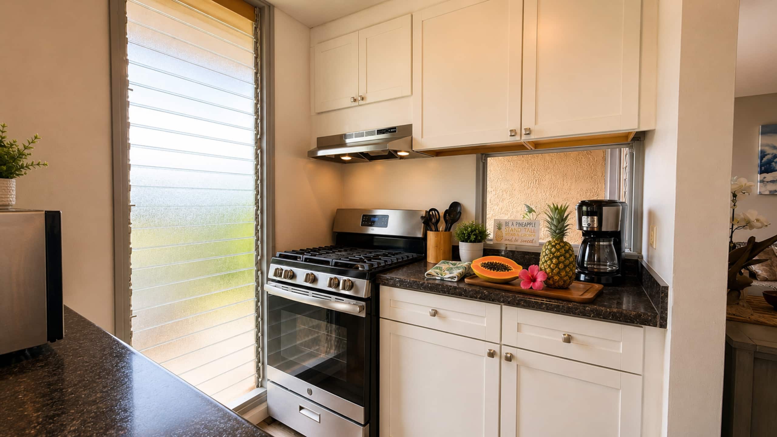 Condo in Kihei · ★4.8 · 1 bedroom · 2 beds · 1 private bath - Image 7