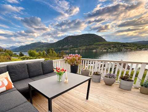 Scenic fjord home, minutes from Pulpit Rock