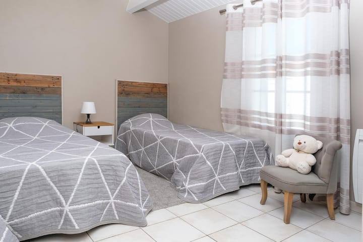 غرفة النوم 2