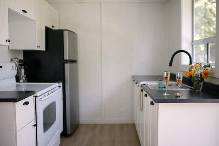 Waupoos Island Camp - Cottage 2 - Prince Edward