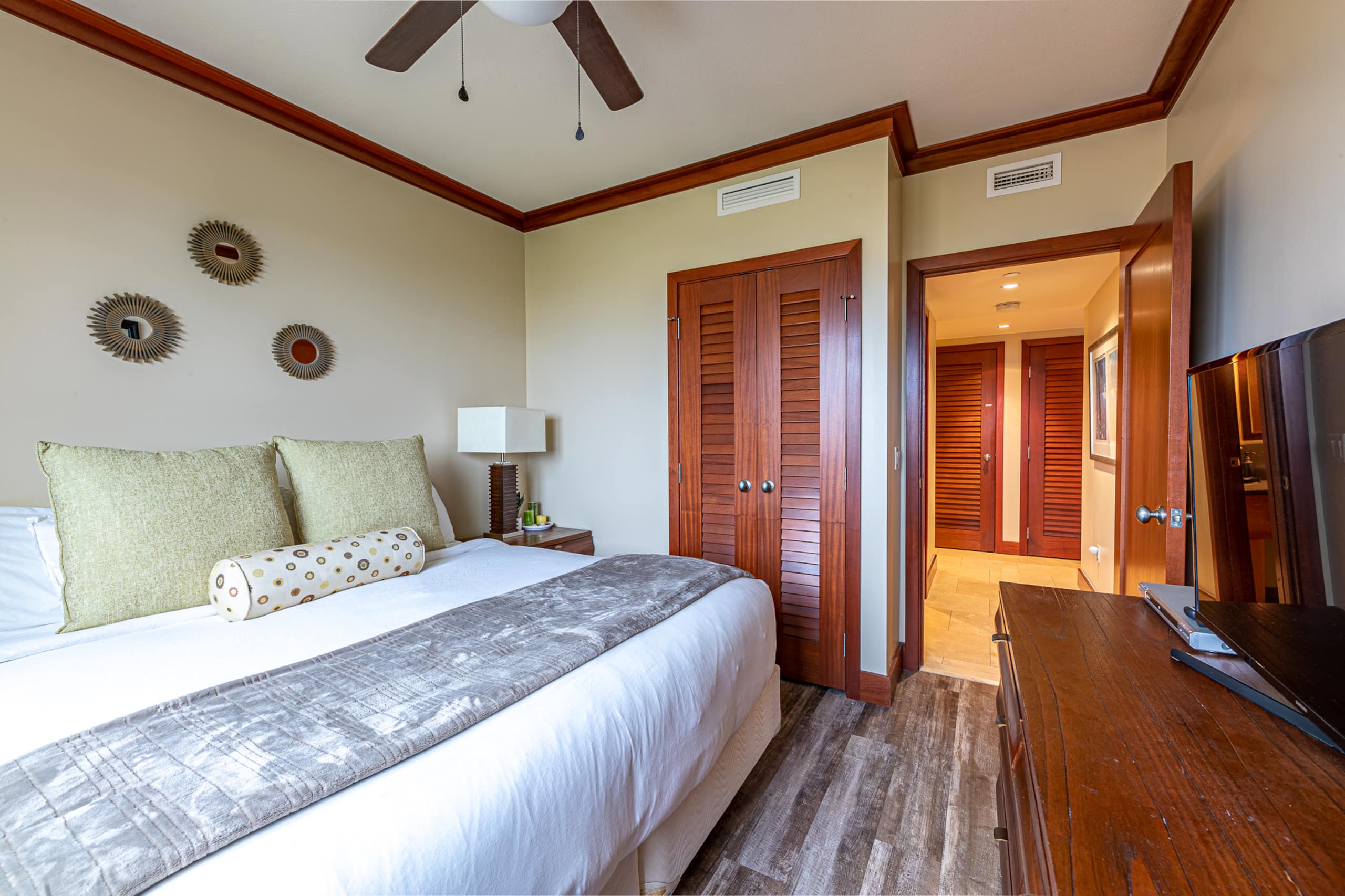 Condo in Kapolei · ★5.0 · 3 bedrooms · 5 beds · 3 private baths - Image 94