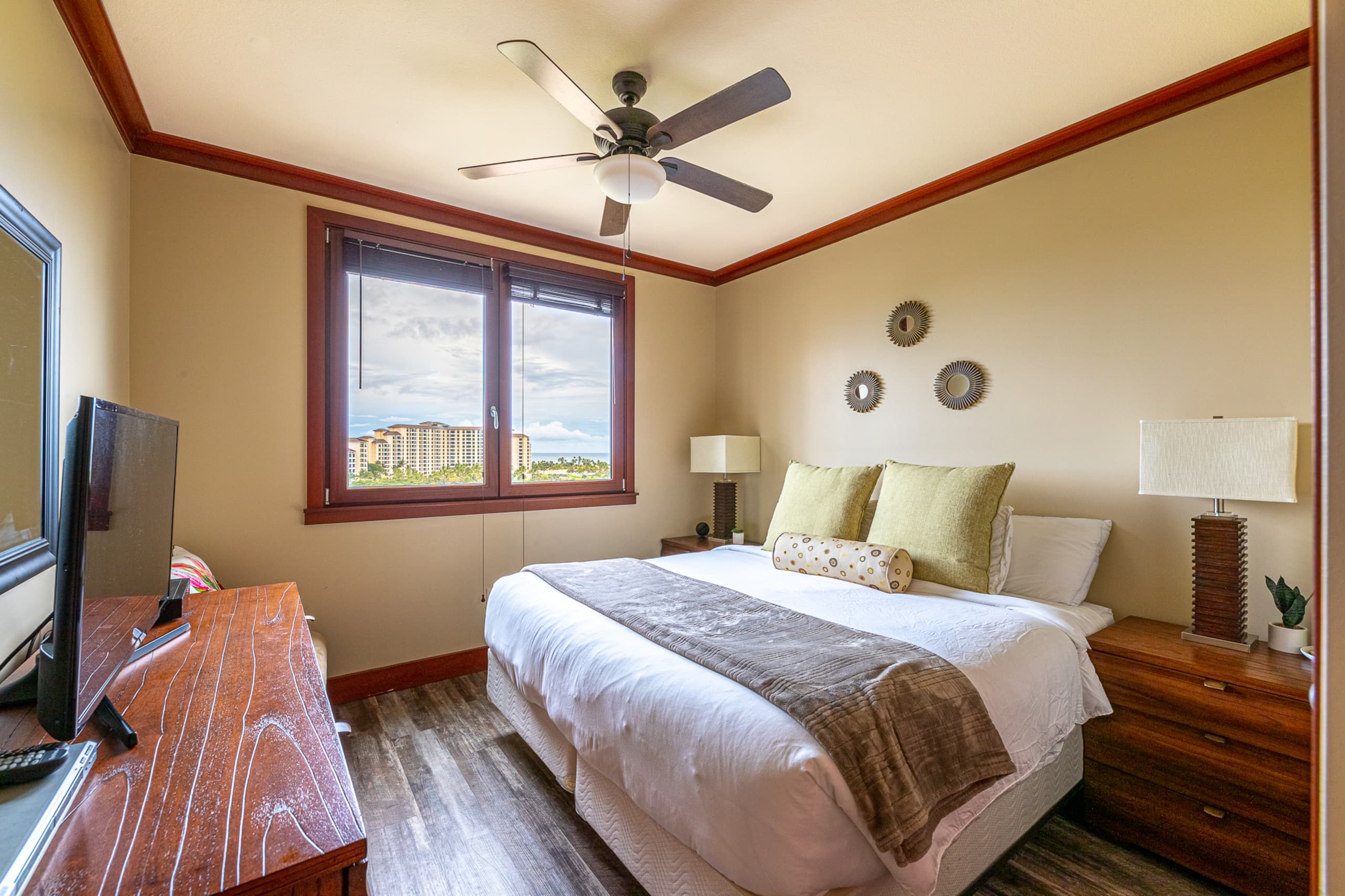 Condo in Kapolei · ★5.0 · 3 bedrooms · 5 beds · 3 private baths - Image 95