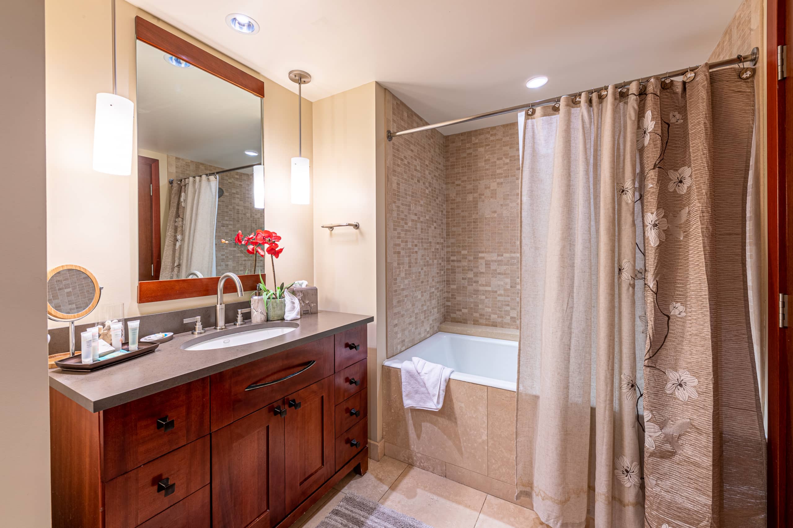 Condo in Kapolei · ★5.0 · 3 bedrooms · 5 beds · 3 private baths - Image 100