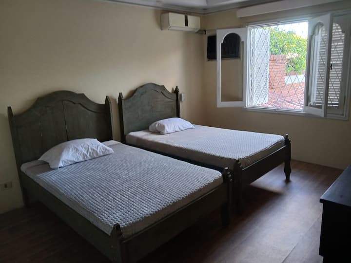 غرفة النوم 1