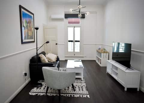 Top performing Airbnb: Spacious, Central, Adelaide CBD, Privacy in South Australia