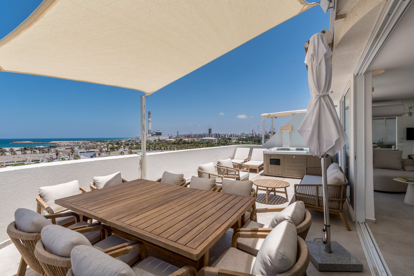 The Signature Penthouse · Sea View 5