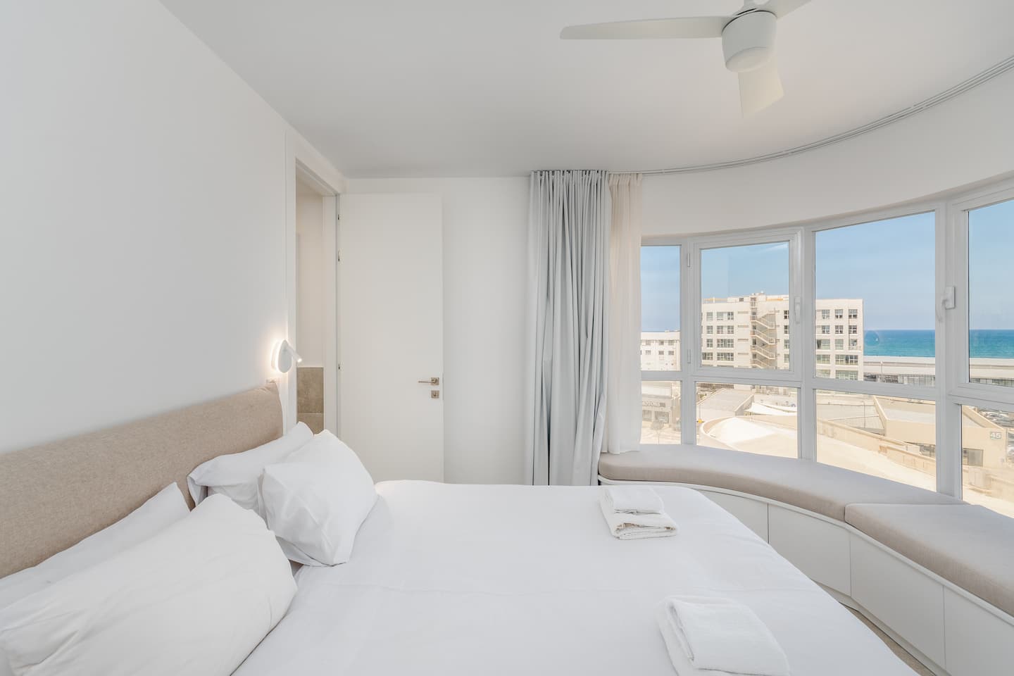The Signature Penthouse · Sea View 4