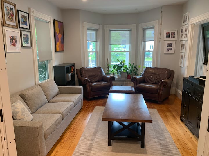 Gem In The City - 4 Bd/2 Ba Rozzie Square - Boston, MA