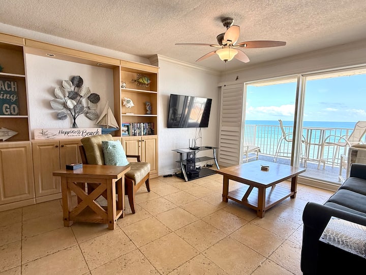 Large 2bd/2ba Oceanfront, Pool, Parking, Sleeps 6 - Ormond Beach, FL