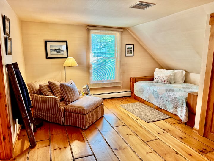 4 bdrm suite in Vermont Farm Stay - Farm stays for Rent in