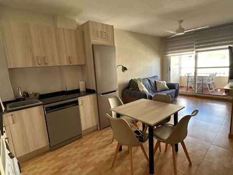 Top Airbnb: Your home by the sea: modern and cozy apartment in Canet D'en Berenguer