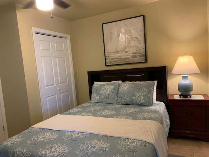 Cómoda cama tamaño queen #2