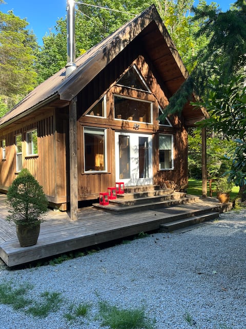 L&V Chalet
Government approved AIR BNB