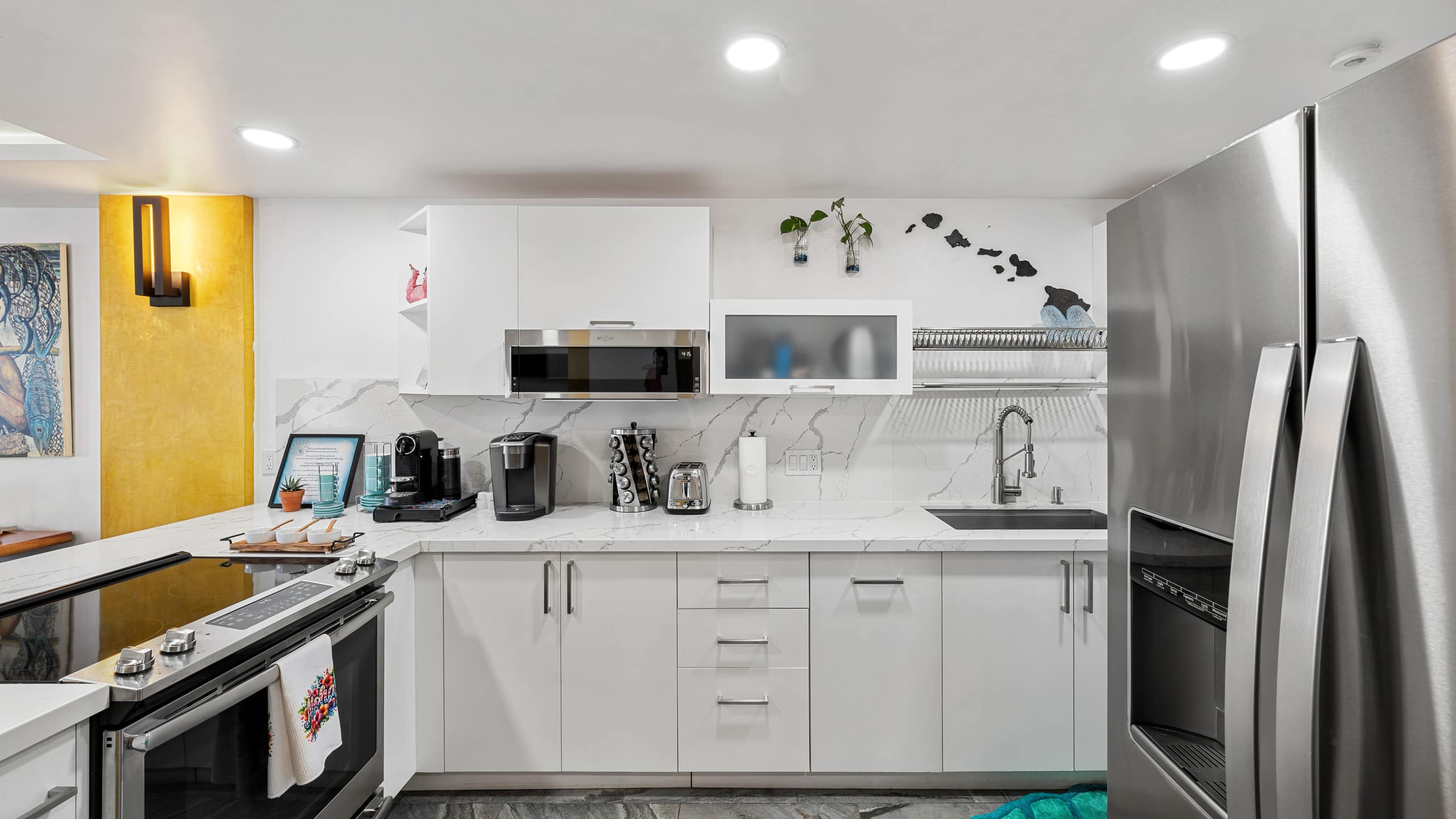 Condo in Wailuku · ★4.97 · 2 bedrooms · 3 beds · 2 baths - Image 12
