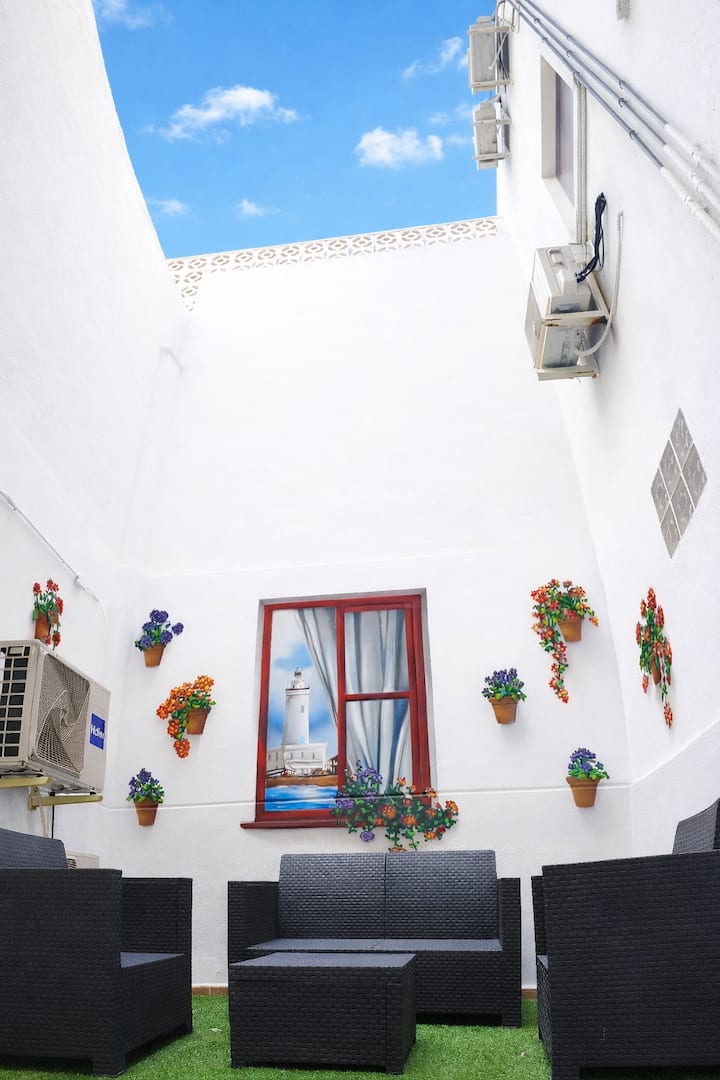 Apartment In The City Center With Private Patio - Malaga, Espagne