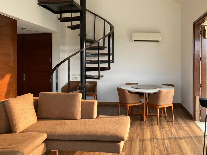 Living room image 4