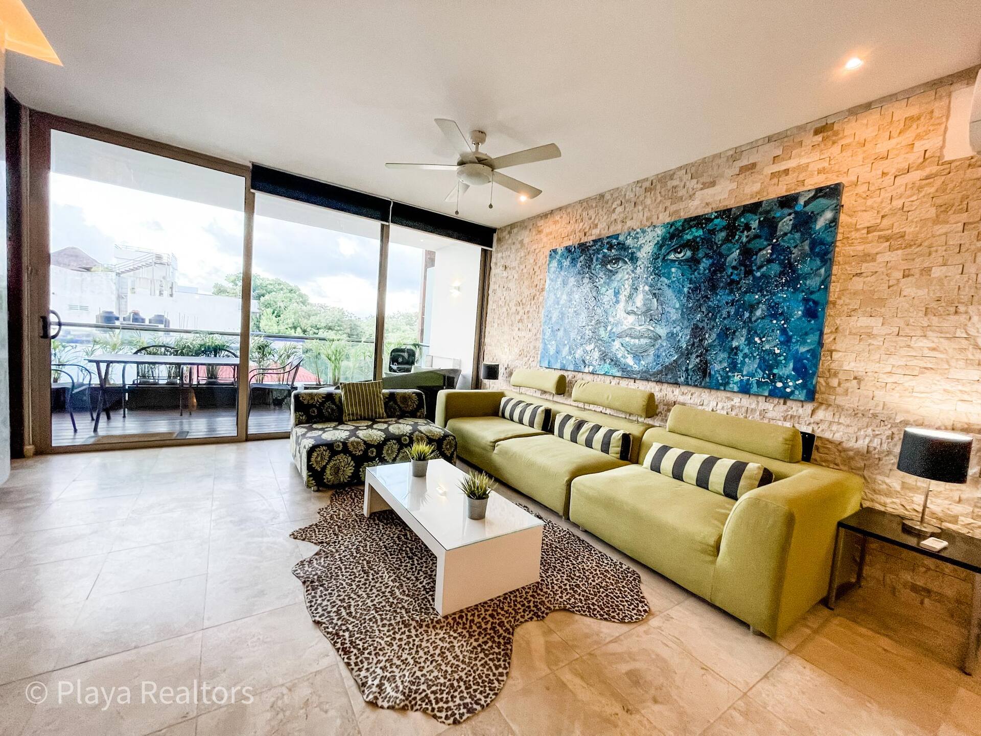 Trendy 2 Bedrooms + Near Mamita's Beach + Seps fro