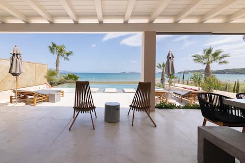 Beachfront Sunrise (Heated) Pool Villa_2