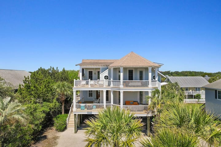 Elegant Beachfront Escape With Wrap-around Porches - Pawleys Island, SC