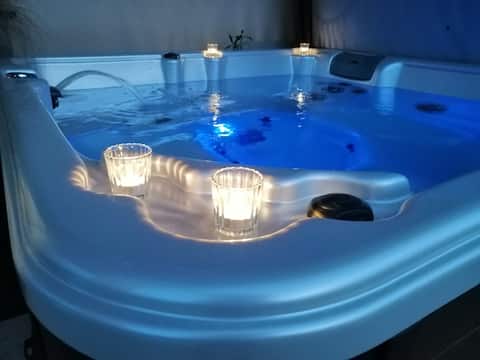 Nogalies-La Prairie Gîte, private spa, near LASCAUX