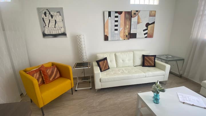 Ocean Park Beach 3b Modern Apt
Backup Power/water - San Juan