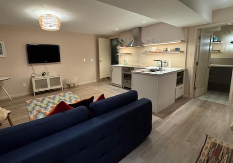 Successful Airbnb property: Peaceful Garden Apartment at Ocean Beach in Outer Sunset