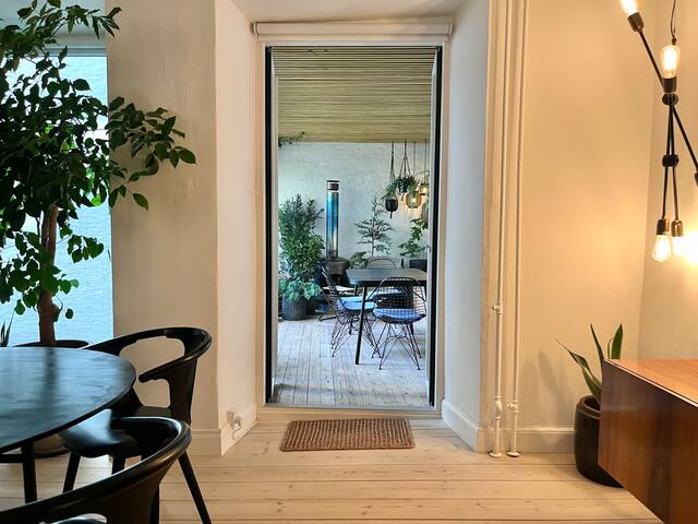 Design apartment in the heart of Copenhagen gallery image 5