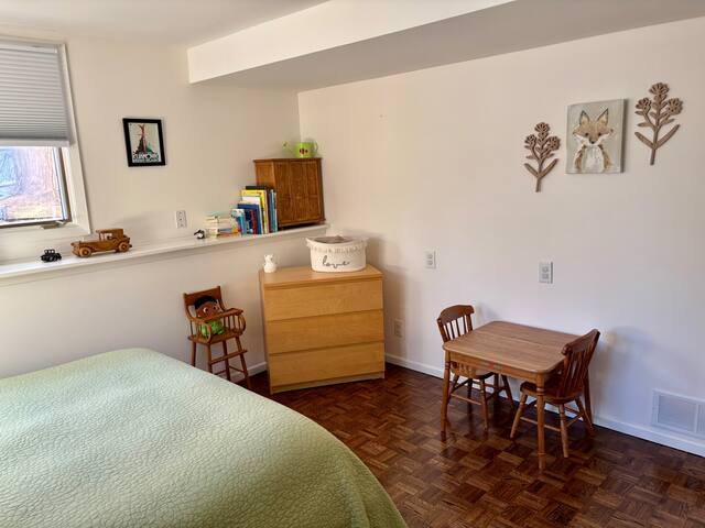 Lake Minnetonka Getaway Lake Home-Sauna! gallery image 4