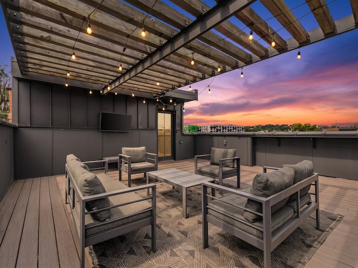 2 Luxe Nashville Homes | Near To Broadway - Nashville
