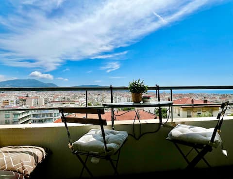 Propriété Airbnb réussie: Cosy 1 bedroom panoramic sea view à Nice