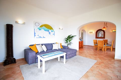 Popular Airbnb listing: Tramonto: exclusive apartment with sea-sunset view in Forio