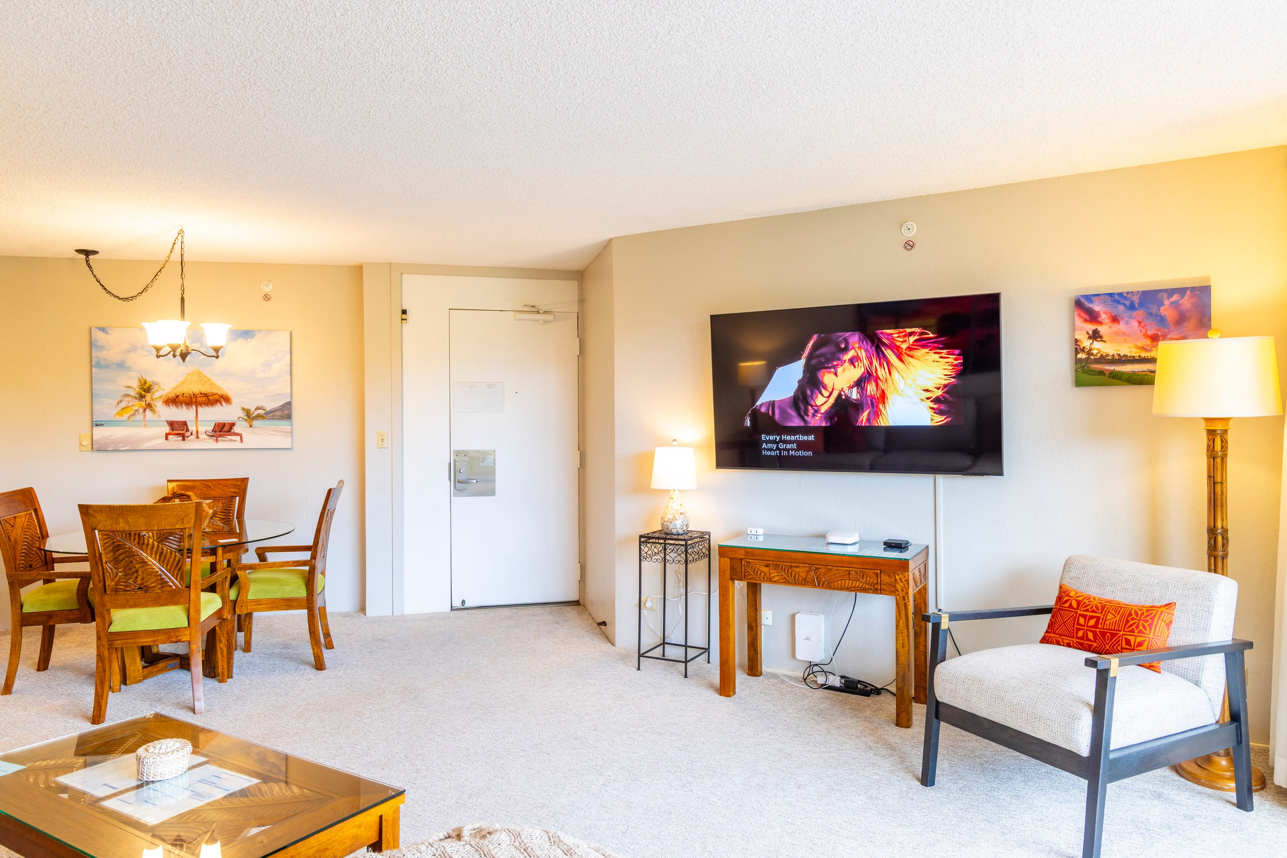 Condo in Lahaina · ★4.98 · 1 bedroom · 2 beds · 1 private bath - Image 17