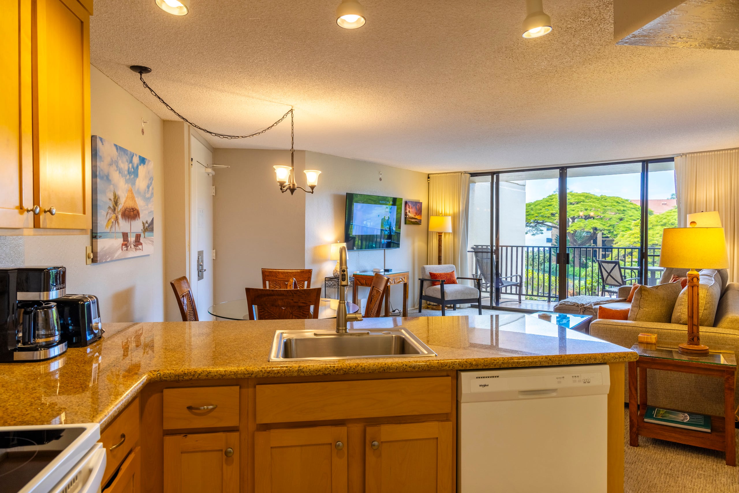 Condo in Lahaina · ★4.98 · 1 bedroom · 2 beds · 1 private bath - Image 11