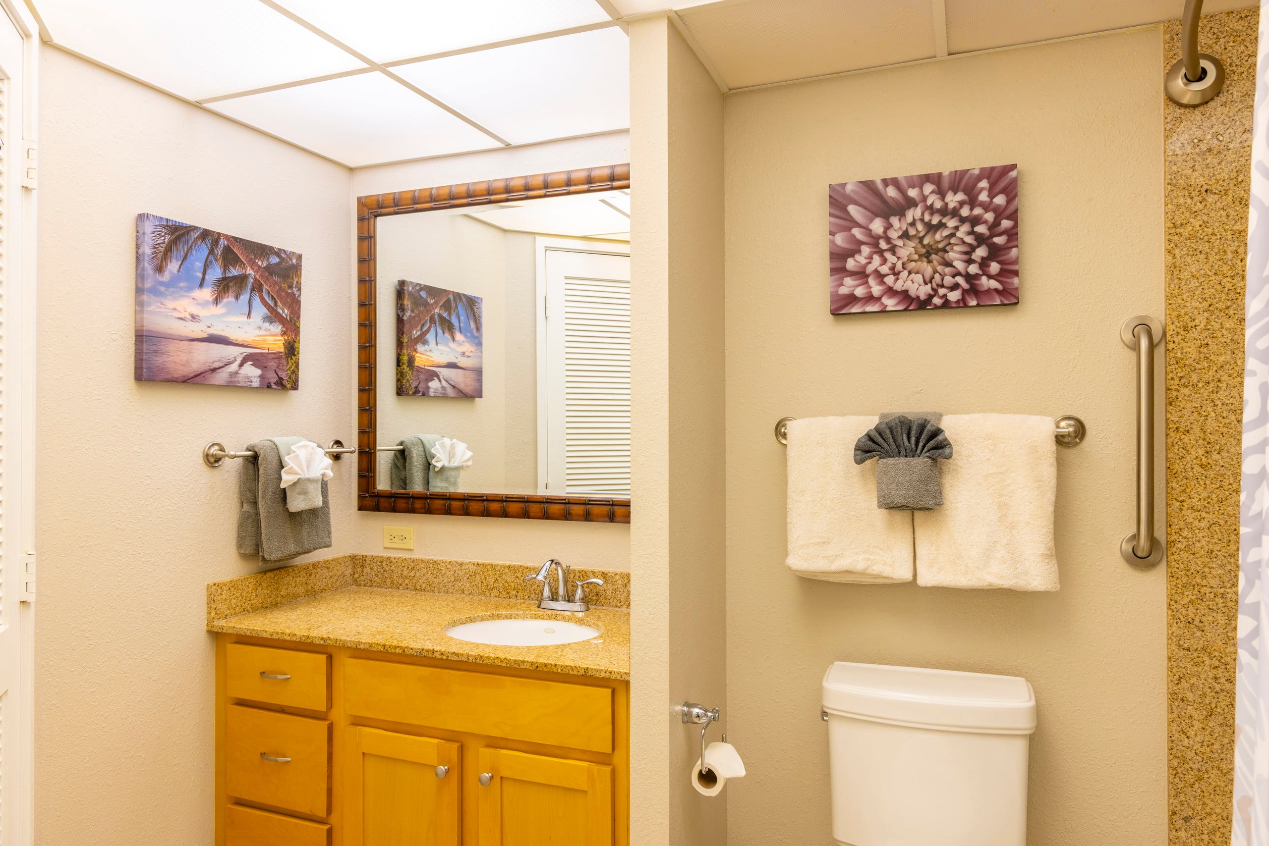 Condo in Lahaina · ★4.98 · 1 bedroom · 2 beds · 1 private bath - Image 13