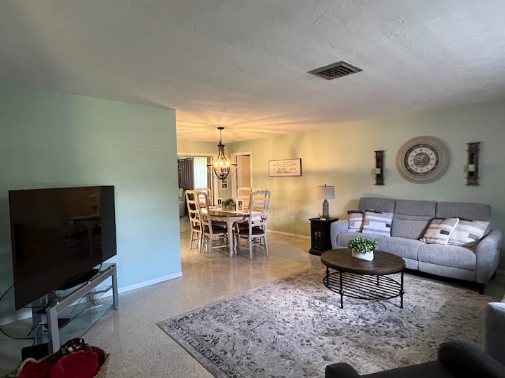 غرفة المعيشة