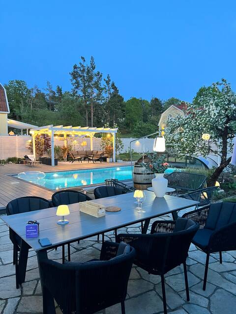Newly build house with heated pool in Stockholm
