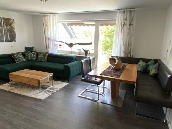 Stylische Wohnung Mit Sonnenbalkon - Staufen im Breisgau