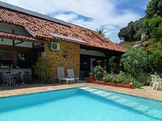 Casa Linda de Paquetá – piscina e suítes gallery image 3