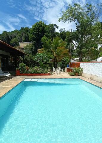 Casa Linda de Paquetá – piscina e suítes gallery image 2