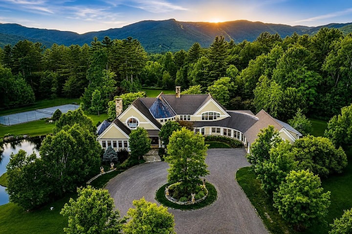 Eden 8br Stowe Escape With Pool, Spa & Concierge - Stowe, VT