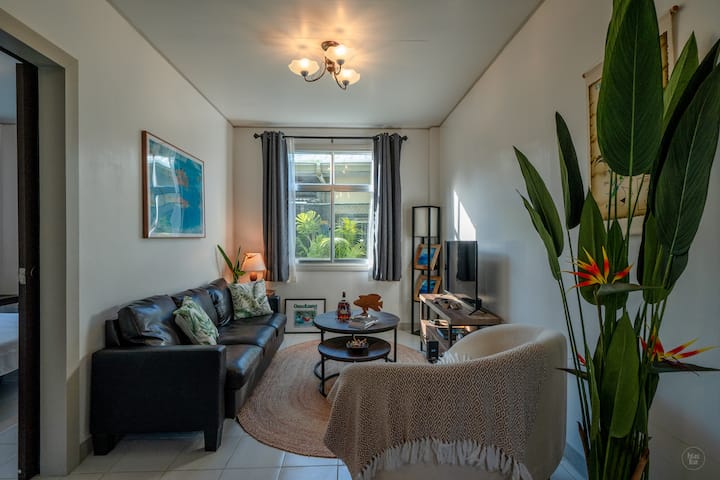 Central, Island-style 4-bedroom Home In Koror - Palau