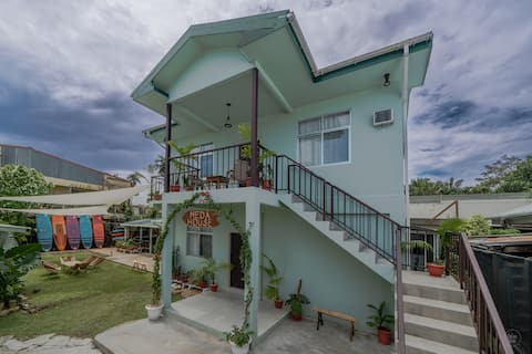 Central, Island-style 4-Bedroom Home in Koror