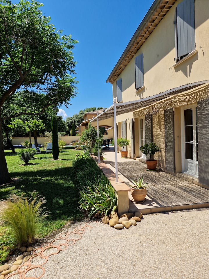 Détente En Provence : Villa Familiale Avec Piscine - Orange