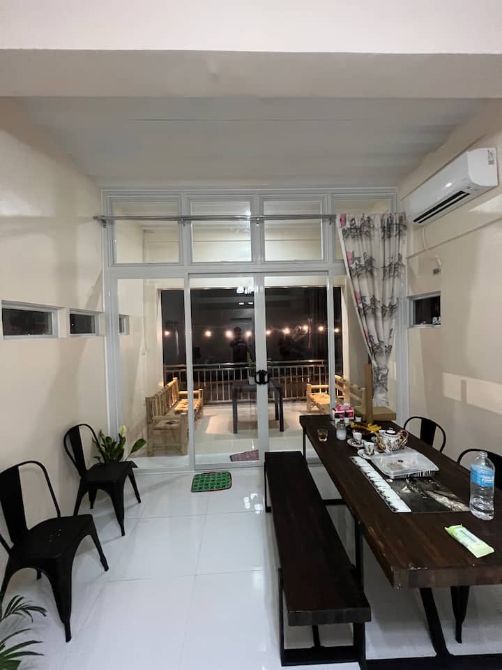 Toledo-holiday Place With Ocean Views - Toledo City