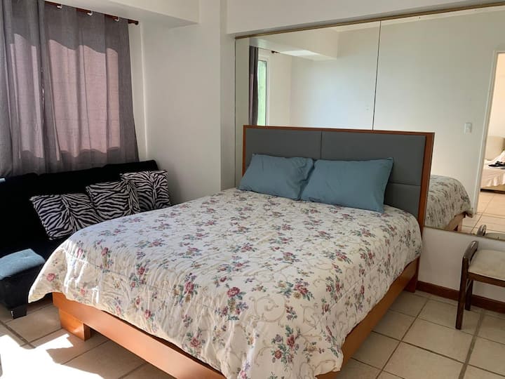 POGLED NA GLAVNU PROSTORIJU