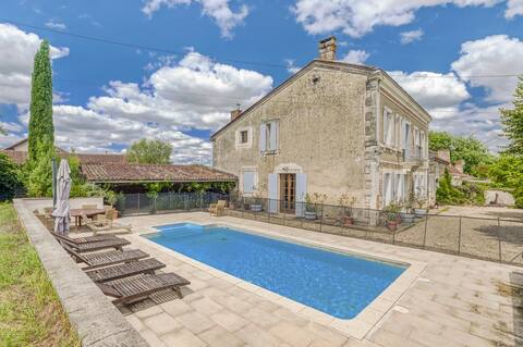 Beautiful Maison de Maitre in the Dordogne