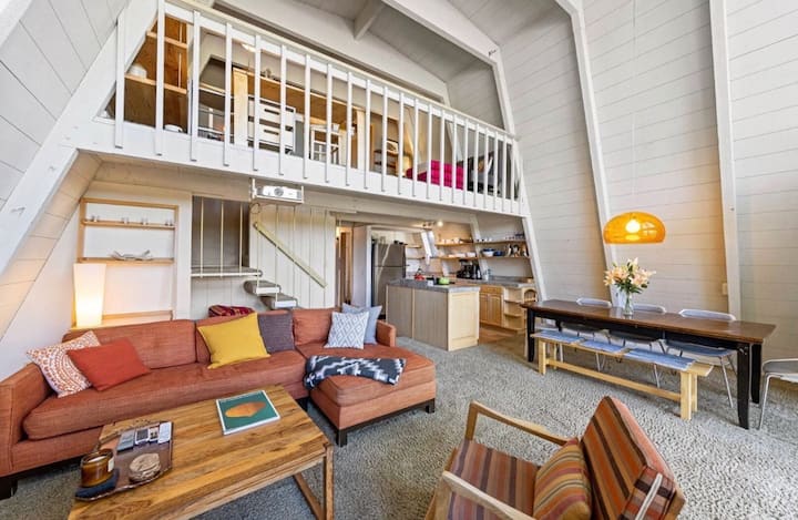 Beautiful, Bright Mountain House - Truckee, CA
